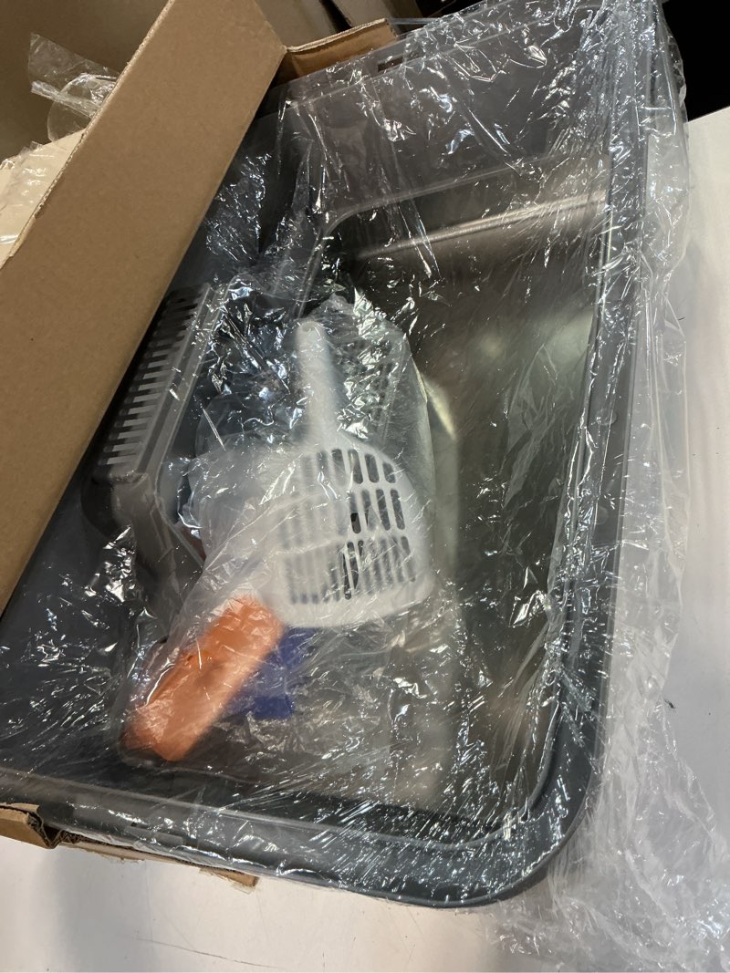 Condition photo showing New/Like New for OROLEY Extra-Large Stainless Steel Cat Litter Box Features a Covered Design, High Sides to Prevent Litter from Spilling, an Easy-to-Clean Non-Stick Surface, and Includes a Raised Platform (Dark Gray)