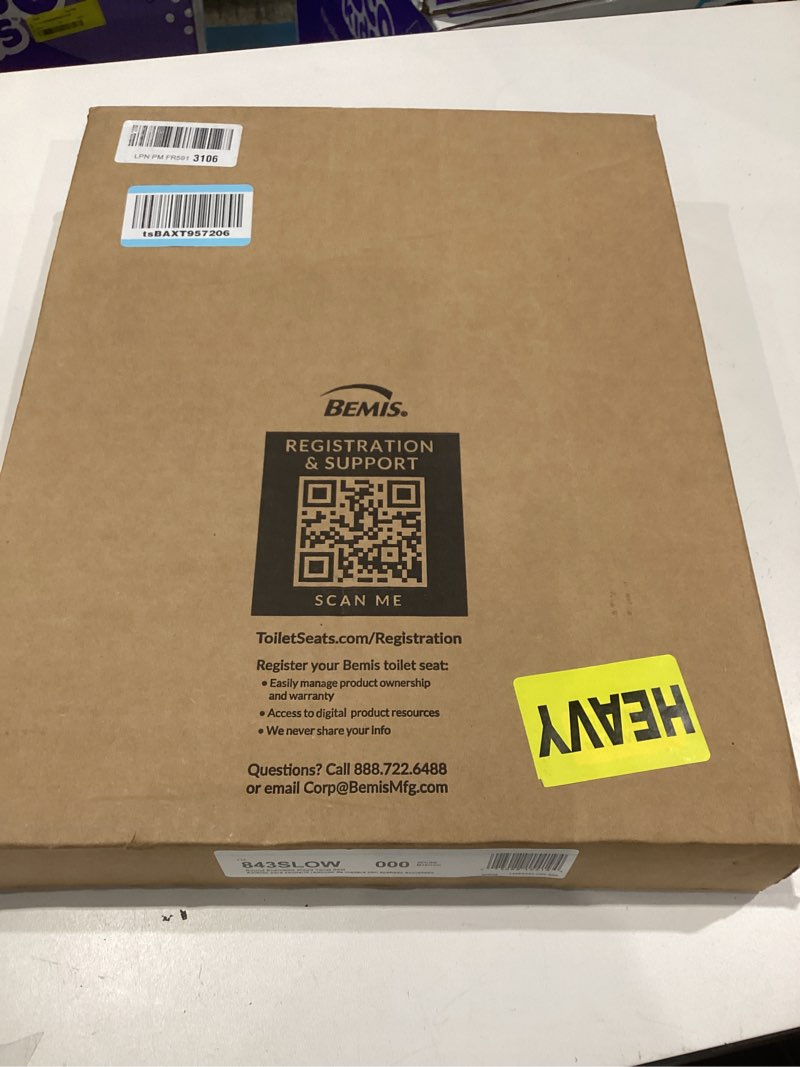 Condition photo showing New/Like New for mayfair linden slow close toilet seat, non slip heavy duty wood, easy install, round, white round traditional hinge