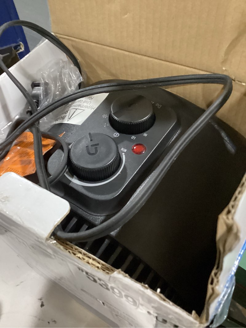 Condition photo showing As Is for Utilitech 1500 -Watt Fan Compact personal Indoor Electric Space Heater with Thermostat