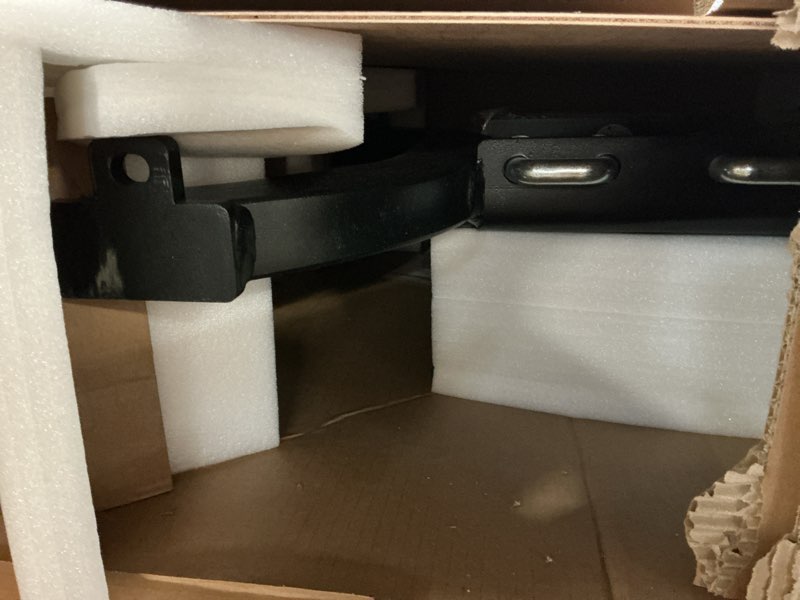 Condition photo showing Good Condition for curt 16085 spyder 5th wheel to gooseneck adapter hitch, fits industry-standard rails, 25,000 lbs, 2-5/16-inch ball