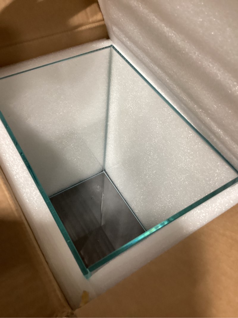 Condition photo showing New/Like New for 5 Gallon Glass Fish Tank, Easy to Maintain Small Aquarium for Betta/Snails/Shrimp and Aquatic Planting.