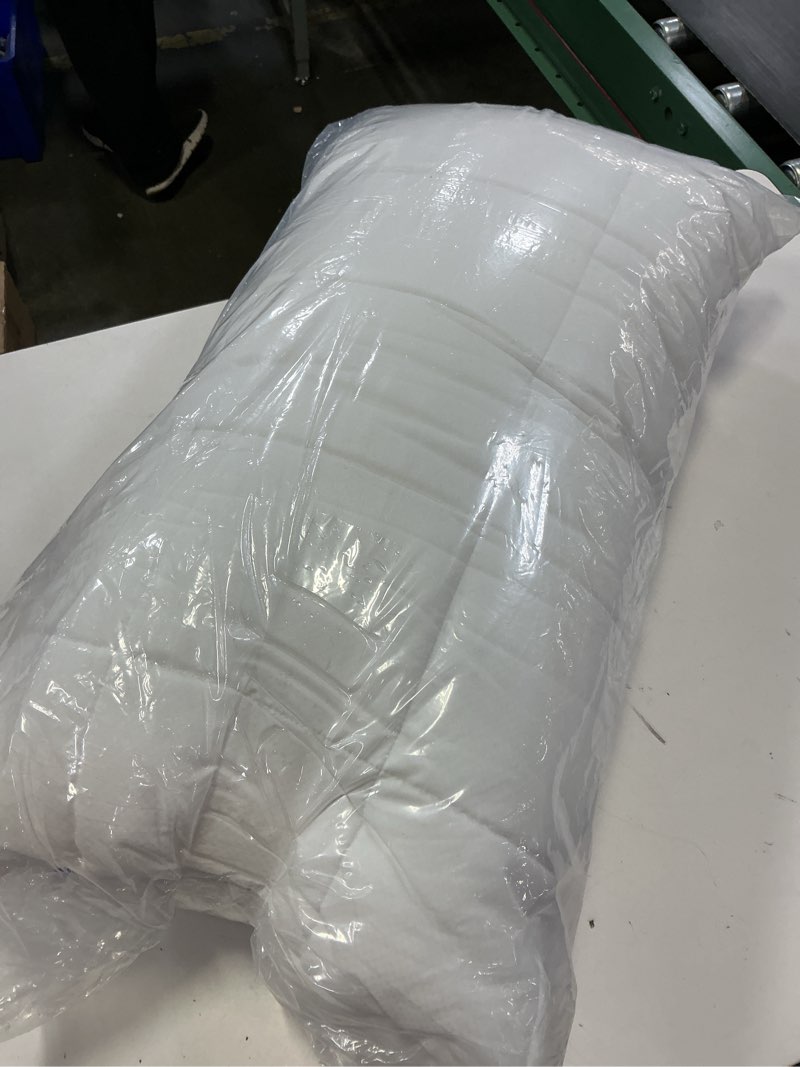 Condition photo showing Good Condition for nuzzle adjustable pillow for side sleepers, luxury king size bed pillow hotel collection - best adju