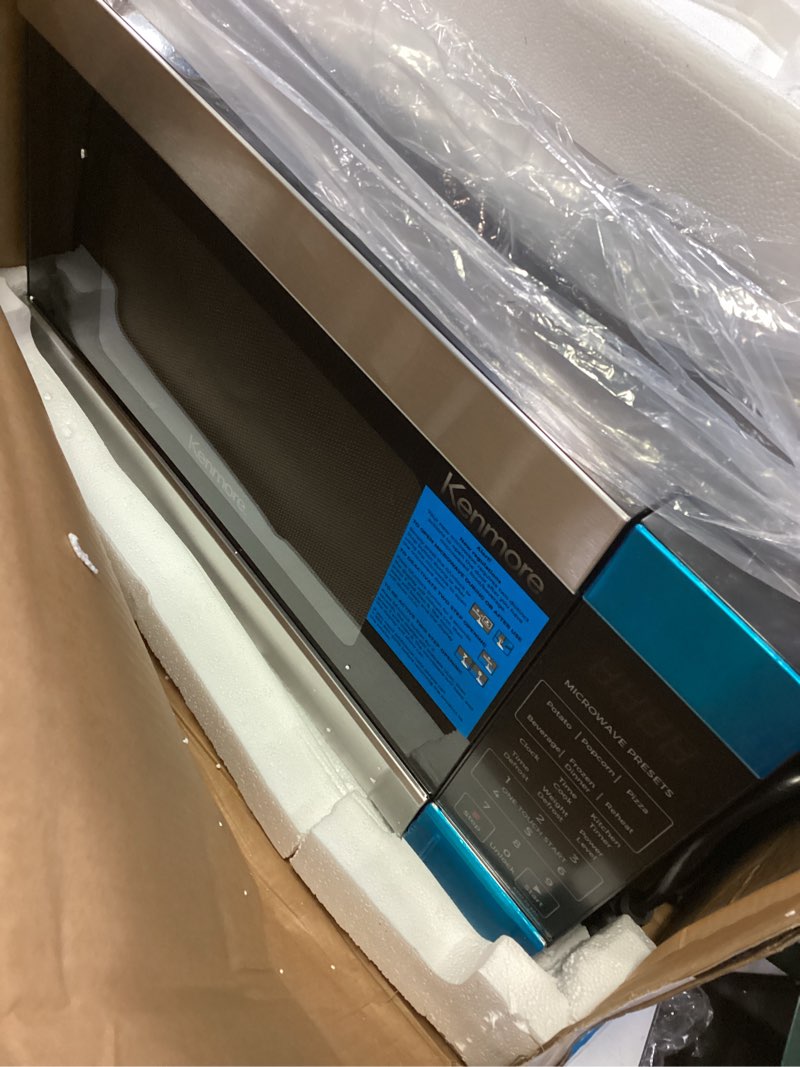 Condition photo showing Good Condition for Kenmore Counter Top Microwave