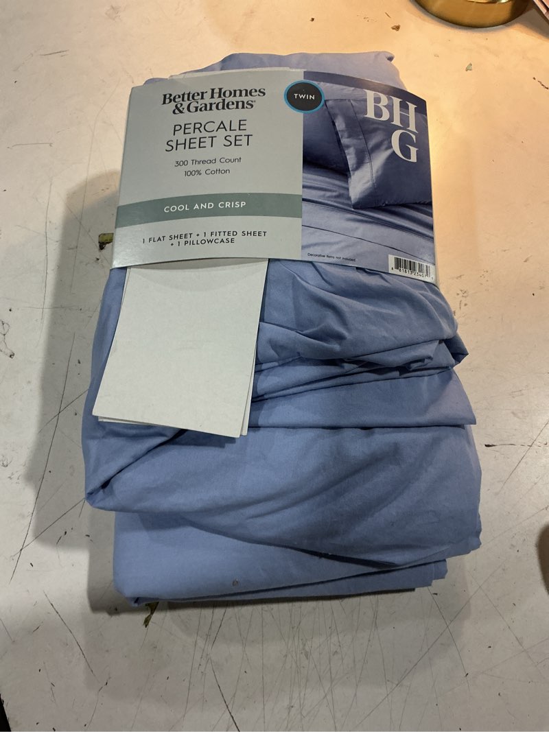 Condition photo showing As Is for better homes & gardens 300 thread count cotton percale 4-piece vierra vine green bed sheet set, full