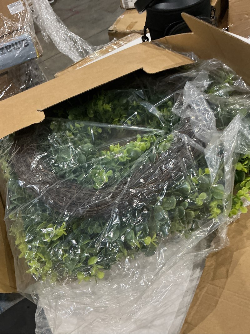 Condition photo showing Good Condition for 26'' boxwood wreath for front door, artificial boxwood leaves wreath for spring and summer, indoor outdoor wall, porch, window, farmhouse home decor