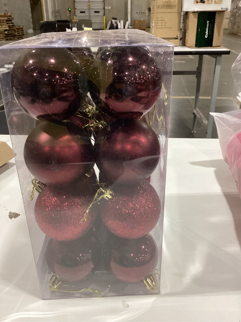 Condition photo showing Good Condition for Ornaments