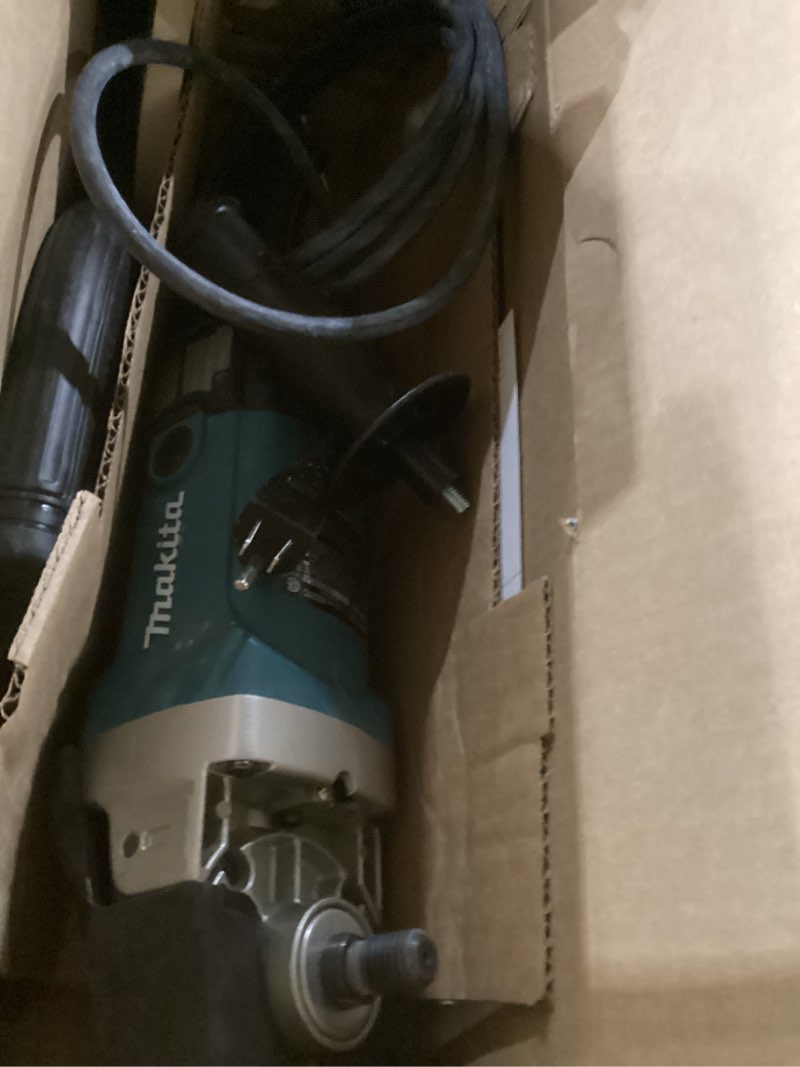 Condition photo showing As Is for makita 9237cx3 7" polisher