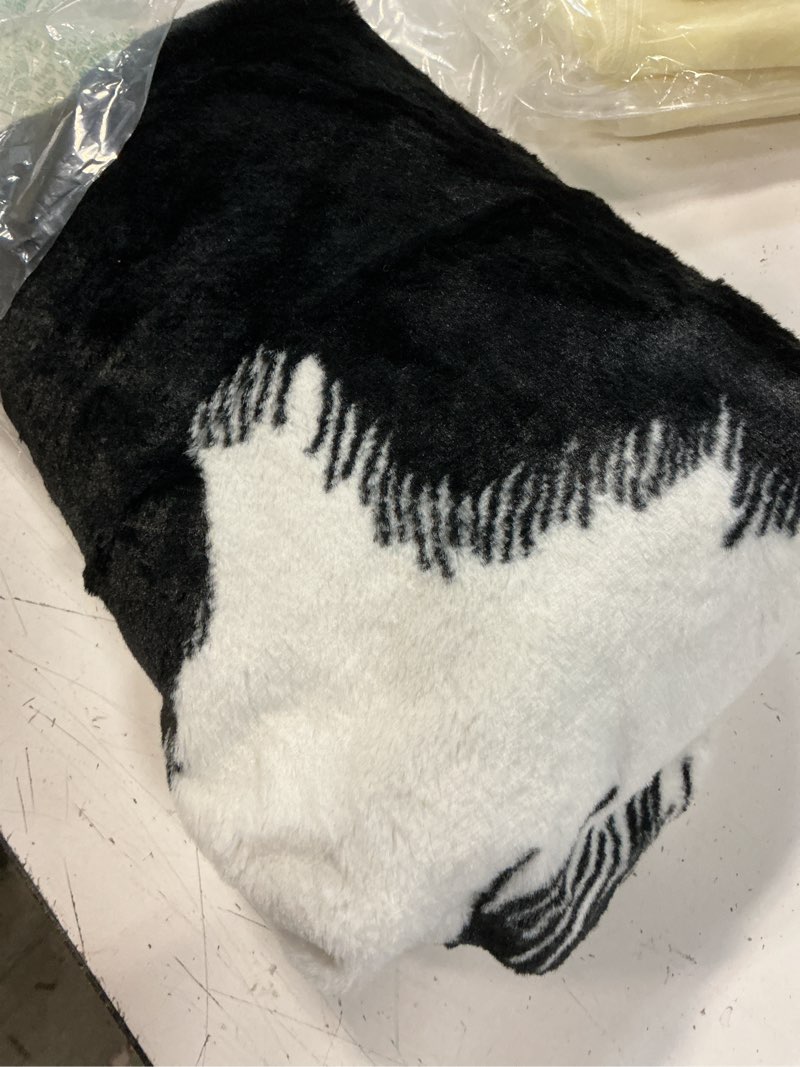 Condition photo showing Good Condition for cowhide rug cow print area rug faux animal printed carpet 4.6?x5.2? | western animal skin rug home decor mat cowhide pattern rugs for bedroom nursery living room table wall decoration 75x110cm faux cow print(black+white)2 4.6*5.2 feet