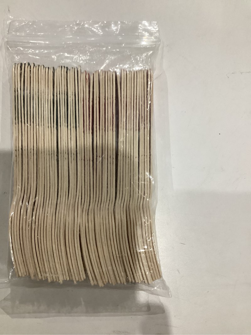 Condition photo showing New/Like New for Perfect Stix Wooden Disposable Forks with Christmas Design. Pack of 50 Count. Colors are Red and Green. 6 Inch Printed Wooden Forks