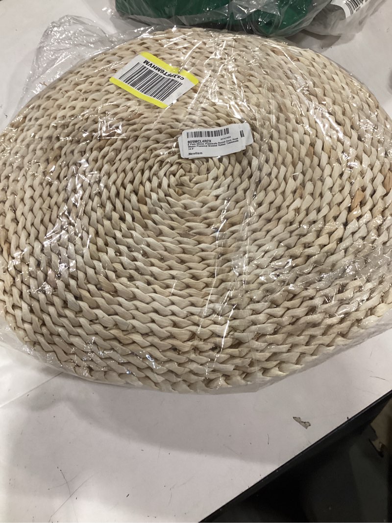 Condition photo showing New/Like New for 6 pack woven placemats,round corn husk weave placemat braided rattan tablemats 14.9" ntural