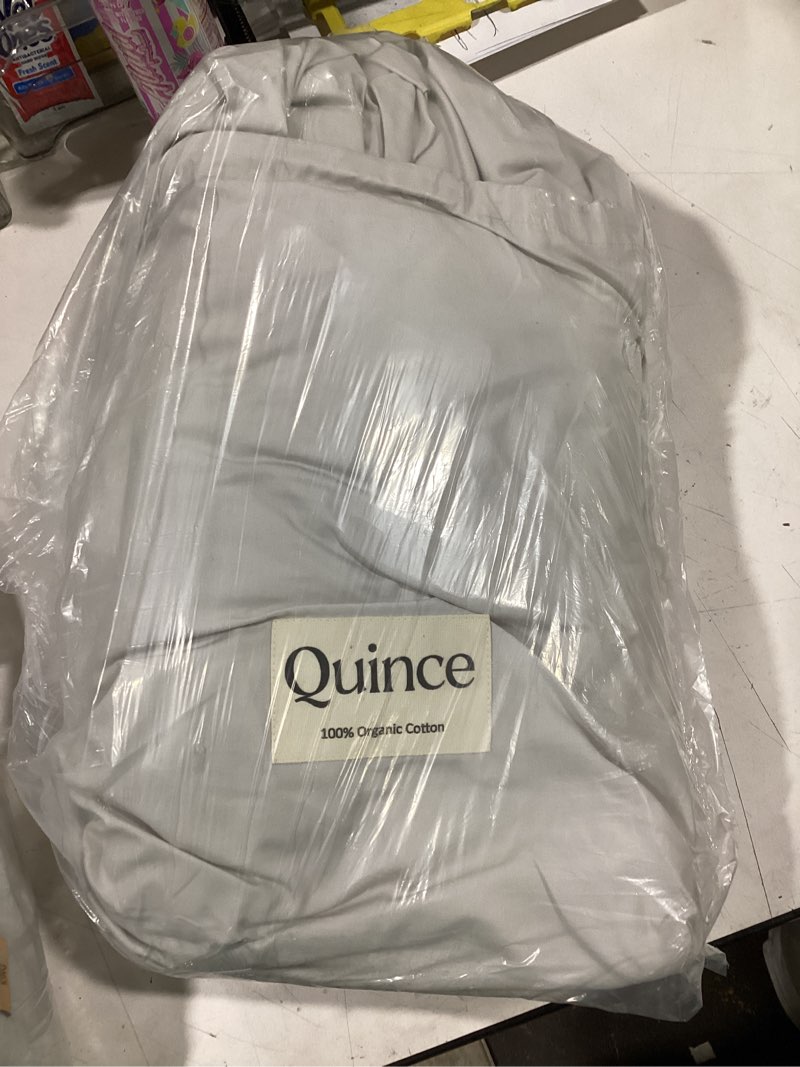 Condition photo showing Good Condition for 100% cotton quince sheet set off white 