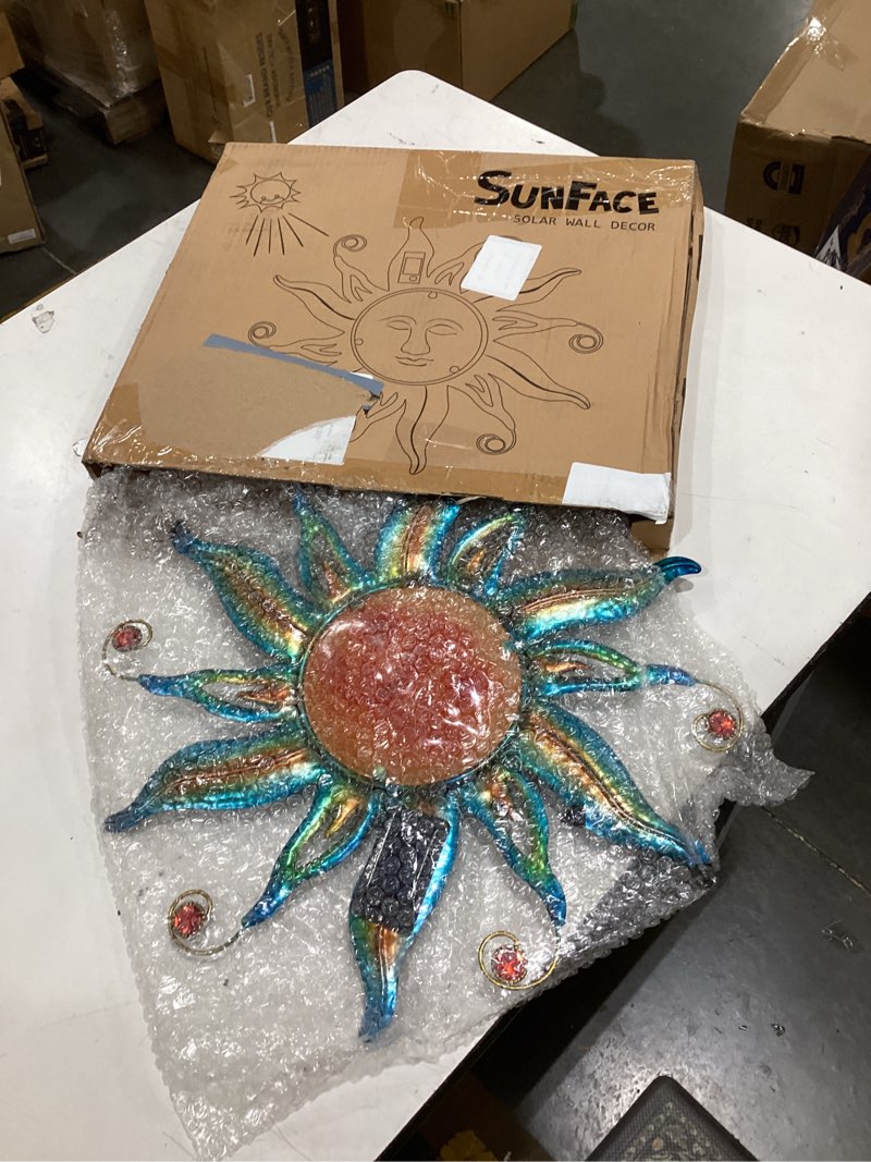 Condition photo showing Good Condition for 18 "solar sun face wall art - metal sun sculpture with led lights & smiling face, outdoor wall hanging decorations (blue)