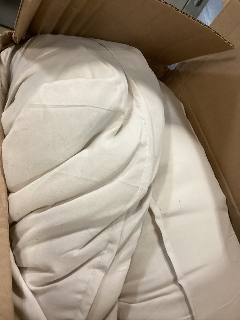 Condition photo showing Good Condition for bedsure beige king size comforter set - 4 pieces pinch pleat bed set, down alternative bedding sets for all season, 1 comforter, 2 pillowcases, 1 decorative pillow king 01 - beige