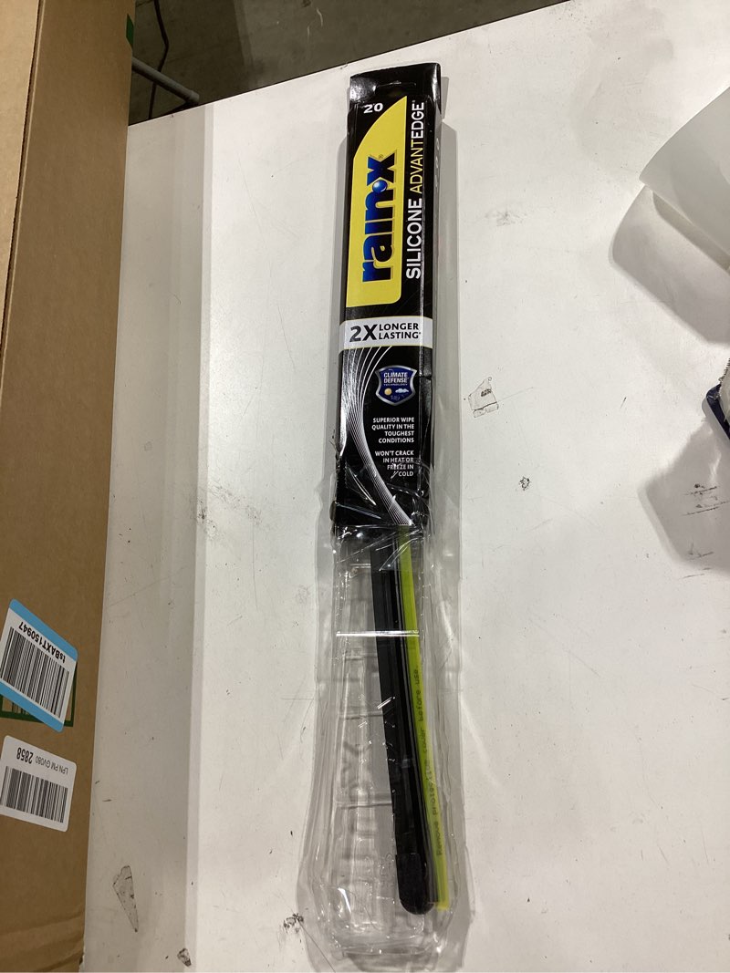 Condition photo showing Good Condition for rain-x silicone advantedge wiper blade 20" windshield wiper blades replacement, all-weather performance lasts 2x longer, premium beam, installock adapter for easy fit (pack of 1) 20" silicone advantedge