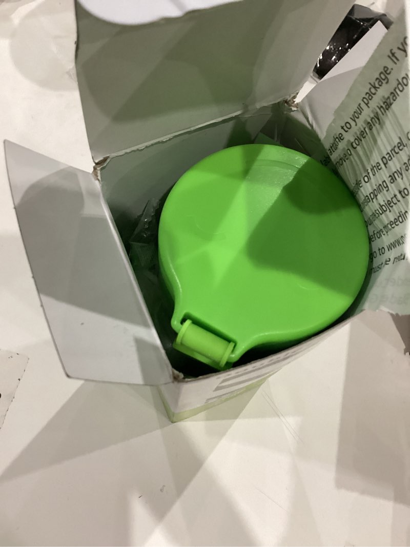 Condition photo showing Good Condition for portable electric usb juicer blender cup, mini blender for shakes and smoothies, juice - 380ml, six blades, green