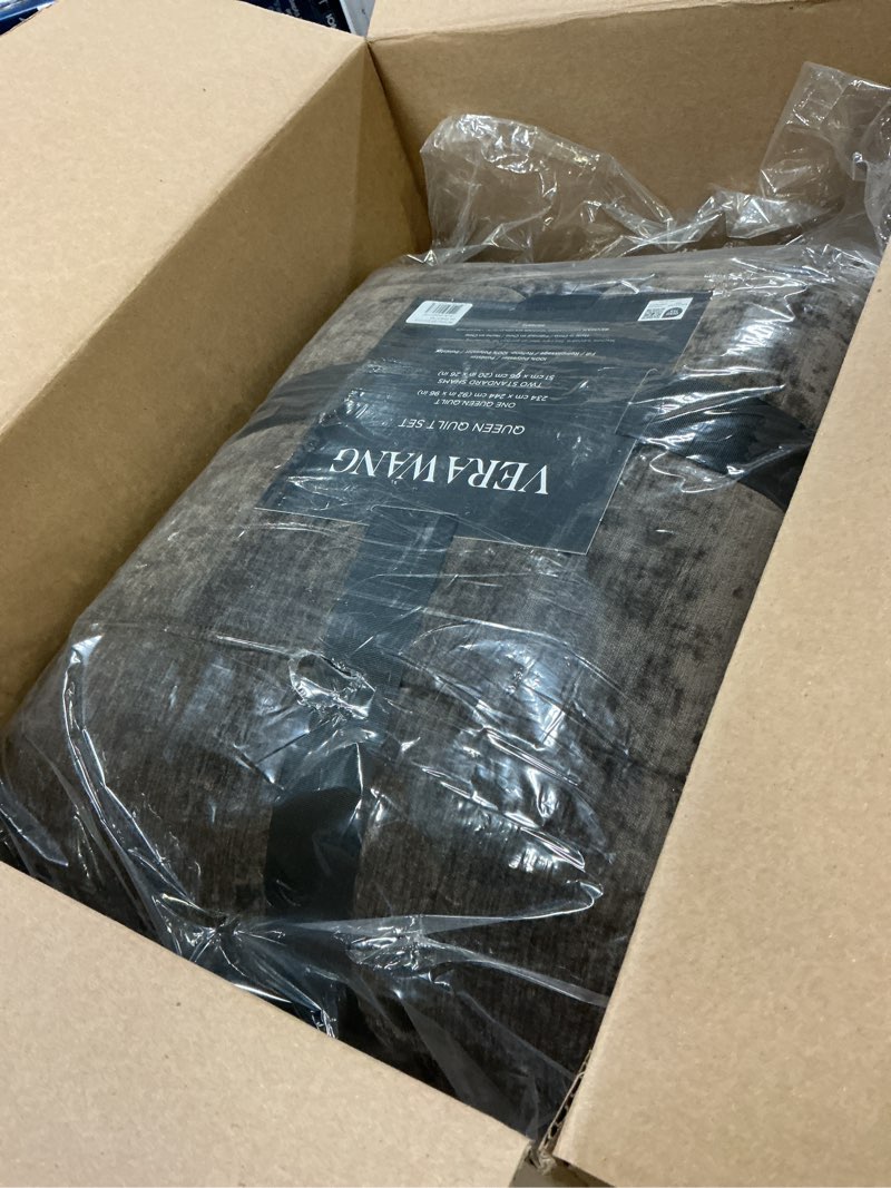 Condition photo showing Good Condition for Vera Wang - Queen Quilt Set, Super Soft Bedding Set with Matching Shams, Modern Room Essentials (Che