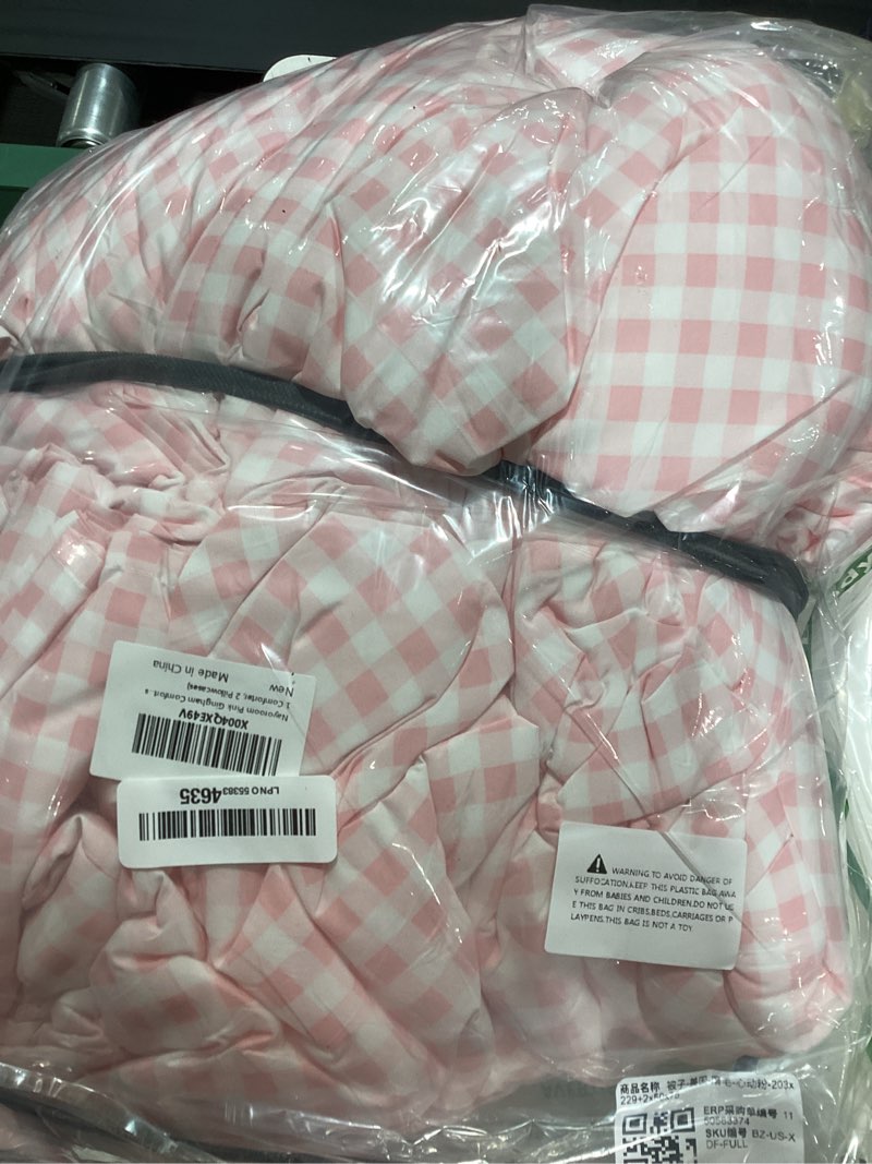 Condition photo showing As Is for nayoroom pink gingham comforter set full size plaid checkered comforter 3 pcs soft lightweight grid farmhouse dorm bedding set for all seasons (1 comforter, 2 pillowcases) pink gingham full