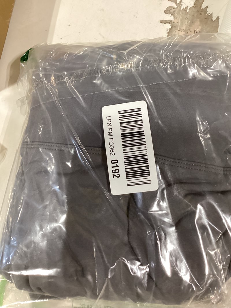 Condition photo showing As Is for HOPLYNN 5 Pack Womens Long Sleeve Thermal Shirts Crew Neck Double Sided Fleece Lined Baselayer Tops for Cold Weather 2 Black 1 White 1 Coffee 1 Wheat XX-Large