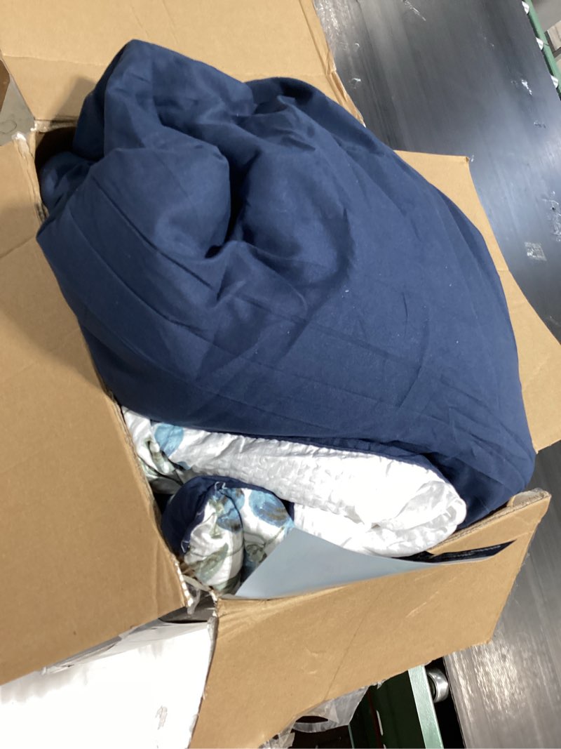 Condition photo showing Good Condition for madison park zennia farmhouse comforter set with throw-blanket, floral print on seersucker textures, all season bedding, matching shams, toss pillows, full/queen(90"x90"), blue 7 piece full/queen(90"x90") zennia blue