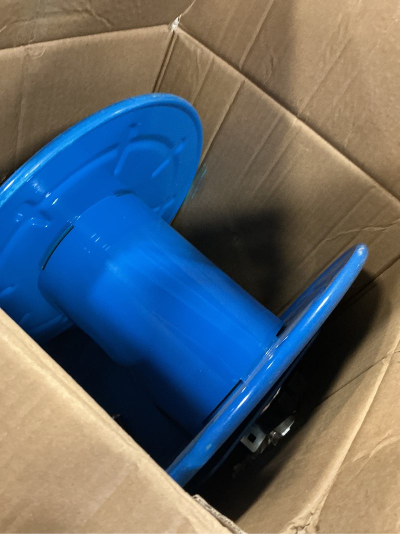 Condition photo showing Good Condition for coxreels 117-3-250 hand crank steel hose reel, 100 series, 3/8â€_x009d_ x 250â€™, up to 4,000 psi - easy-to-use compact design - adjustable tension break - heavy-duty steel construction, made in the usa, blue