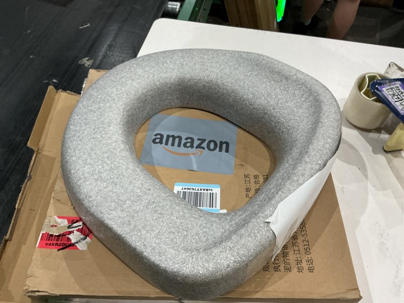 Condition photo showing Good Condition for thermoquill raised toilet seat cushion - 3” firm cushioned toilet seat for seniors and post surgery recovery, soft, warm toilet riser seat-gray
