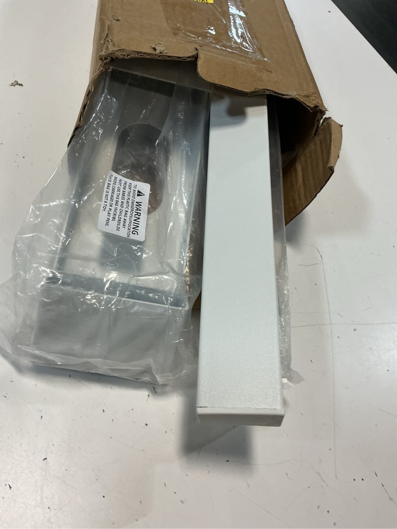 Condition photo showing Good Condition for luckin no drill window ac support bracket, fits single & double-hung windows, holds up to 220lbs, for 5,000-24,000 btu units, heavy duty & adjustable white