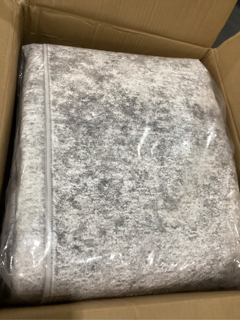 Condition photo showing New/Like New for *similar to stock photo* 8x10 Area Rugs Washable Rug: Anti-Skid Abstract Modern Living Room Rug Soft Thin Carpets Indoor Floor Non-Shedding Carpet for Bedroom Dining Farmhouse Nursery Home Office (White Gray, 8'x10') White Gray 8' x 10' (Rectangular)