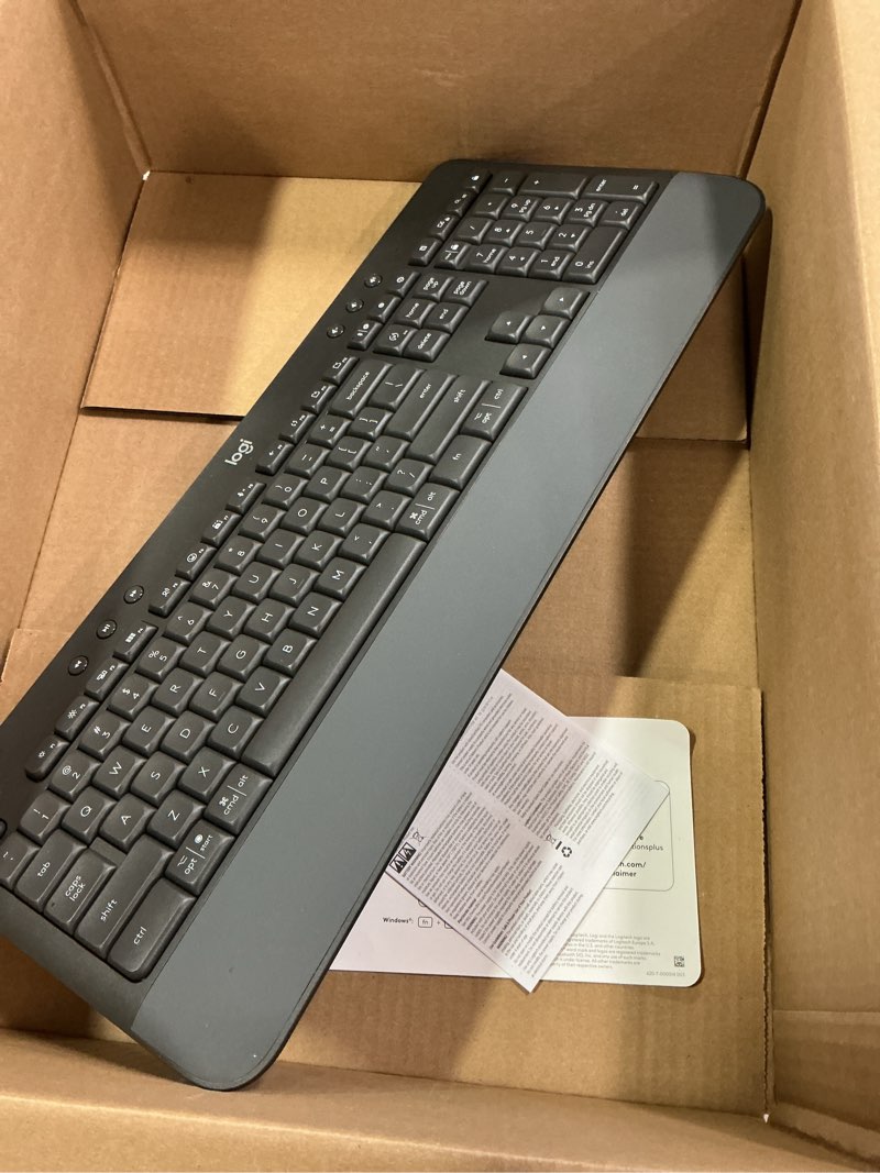 Condition photo showing Good Condition for Logitech Signature K650 Comfort Full-Size Wireless Keyboard with Wrist Rest, BLE Bluetooth or Logi Bolt USB Receiver, Deep-Cushioned Keys, Numpad, Compatible with Most OS/PC/Window/Mac - Graphite Keyboard Graphite