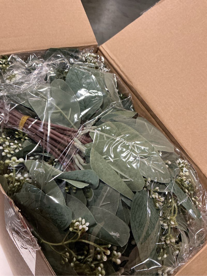 Condition photo showing Good Condition for Zeyune 12 Bunches Wedding Bridesmaids Bouquets 144 Heads 7 Inch Artificial Rose Bouquets Silk Fake Flower Bulk with Stems for Valentine's Day Wedding Bridal Shower Home Party Decor(Rose Red)