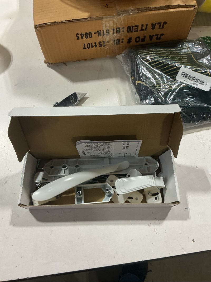 Condition photo showing Good Condition for ideal security dx pull handle replacement set for storm door and screen door, white