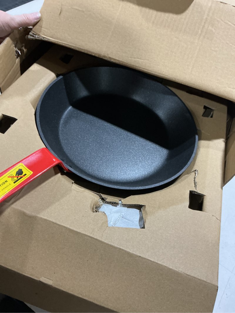 Condition photo showing Good Condition for SENSARTE Nonstick Frying Pan Set 2-Piece, Oven Safe Skillets with Swiss Coating, Induction Compatible Chef Pan Set, Dishwasher Safe Cooking Pans, PFOA PFOS Free, 10 and 12 Inch Red 10+12 Inch