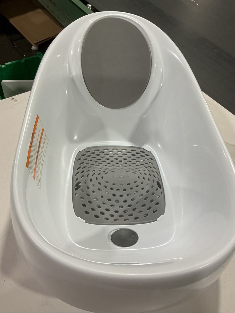 Condition photo showing Good Condition for boon soak 3 stage baby bathtub - baby bath tub with three support positions for newborn to toddlers - color changing drain plug for ideal bath temperature - gray - ages 0 to 18 months and up white 1 count (pack of 1)