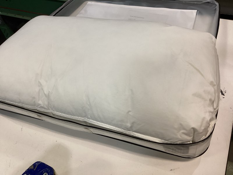 Condition photo showing Good Condition for Z Gelled Microfiber Bed Pillow - Queen