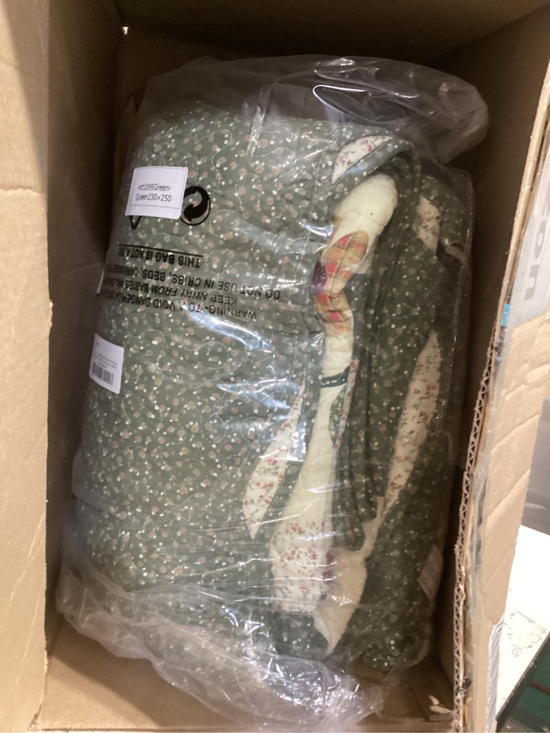 Condition photo showing Good Condition for vctops farmhouse green 3 piece embroidered floral quilted bedspread quilt set 100% cotton reversible patchwork coverlet set 1 quilt and 2 pillow shams (green,queen) queen(91"x98") green