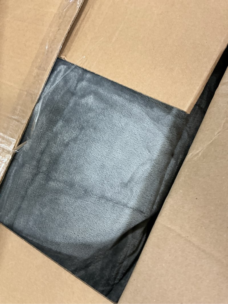 Condition photo showing Good Condition for uttermara weighted blanket queen size 20lbs 60x80 inches, cozy sherpa weighted blankets with soft plush fleece, warm sherpa snuggle thick heavy blanket great for sleep and calming, grey grey 60" x 80" 20lbs