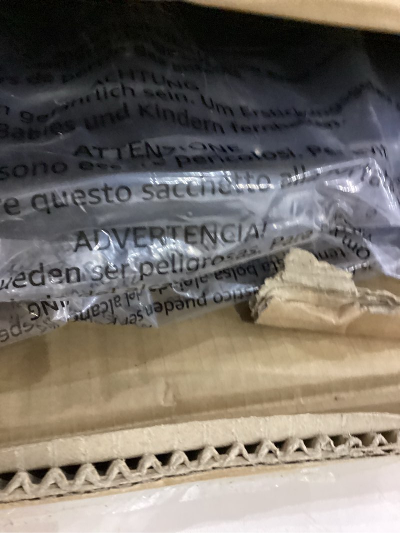https://lotting-media.assets.bidfta.com/lotting_b94d7352-a1a1-4ad9-be6d-a70b744db5d9