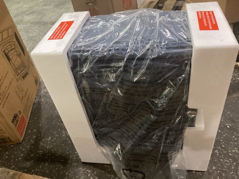 Condition photo showing New/Like New for similar to stock photos navy duraflame dfi-470-04 infrared quartz fireplace stove, navy