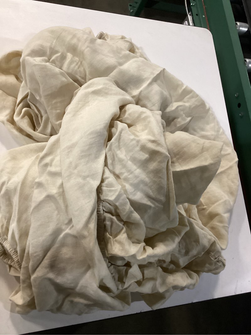 Condition photo showing Good Condition for european linen fitted, king/cal king, oat