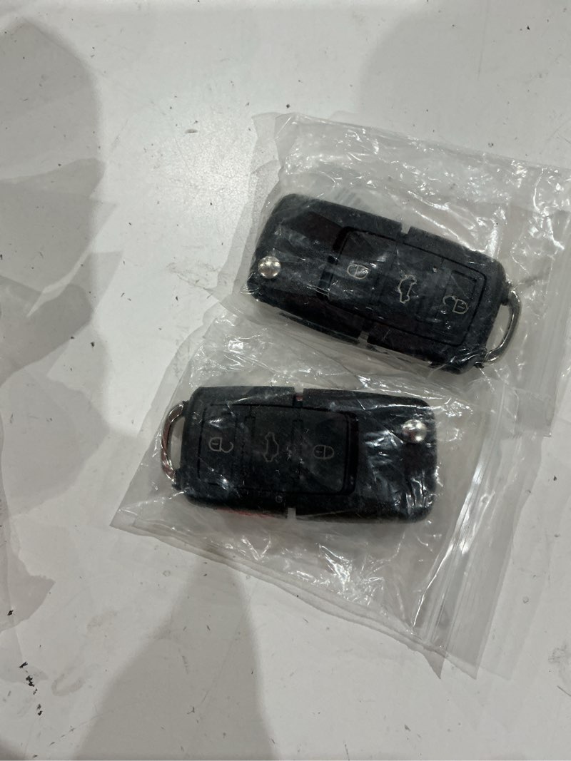 Condition photo showing As Is for x autohaux nbg92596263 315mhz replacement keyless entry remote smart key fob for volkswagen golf gti jetta 2006-2010 no.1k0 959 753 p 3buttons 2pcs
