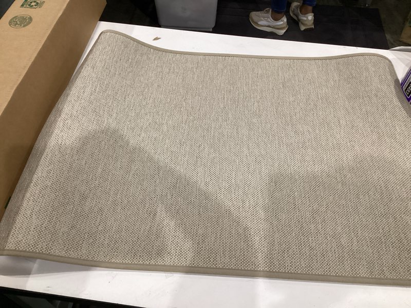 Condition photo showing Good Condition for similar )))beqhause dirt trapper door mat 20\" x 32\", non-slip washable doormats entrance mat, dirt resistant and absorbent welcome mat, low profile floor mats for front back door and entryway, beige beige 1'8\" x 2'8\" (rectangular)