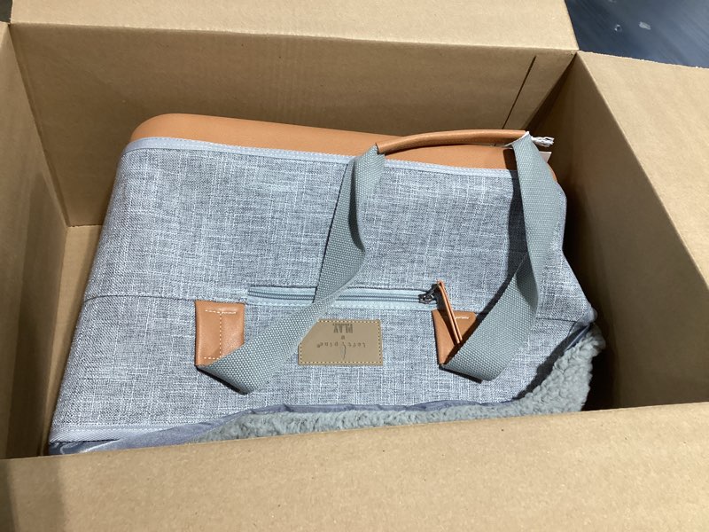 Condition photo showing Good Condition for leftpine x p.l.a.y. deluxe dog carrier purse - soft sided pet travel tote for small dogs & puppies up to 16 pounds - built-in safety leash, machine washable, removable liner, zipper pocket (gray) grey