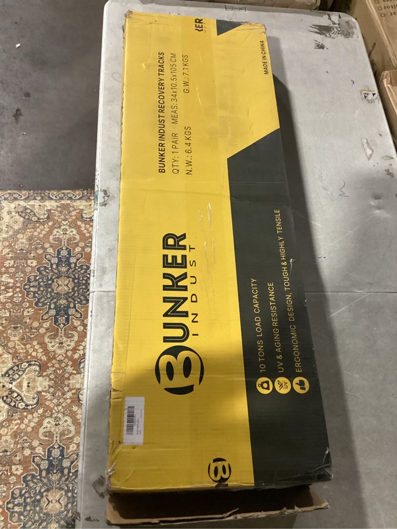 Condition photo showing Good Condition for BUNKER INDUST Off-Road Traction Boards with Jack Base,Pair Recovery Track 4X4 Jeep Truck Emergency Tire Traction Mat with Bag -Sand, Mud, Snow Tracks Red Traction Pad (Gen 7th)