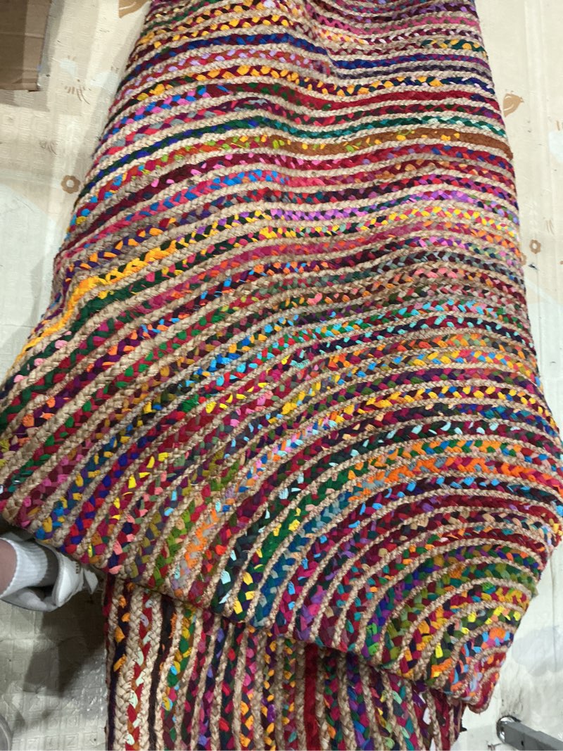 Condition photo showing Good Condition for safavieh area rug round - cape cod collection - red & multi, handmade jute & cotton, woven braided design (cap202a) (round) red/multi