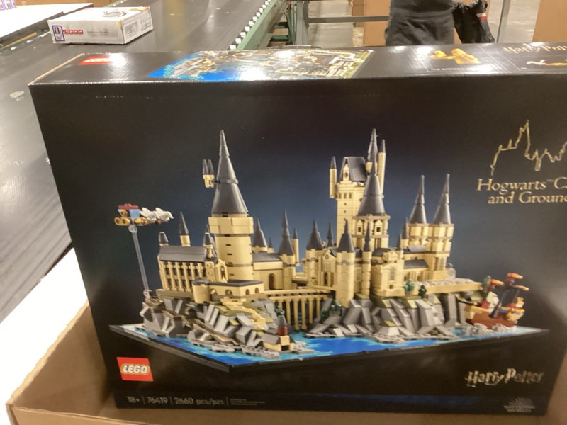 Condition photo showing New/Like New for LEGO Harry Potter Hogwarts Castle and Grounds 76419 Building Set, Gift Idea for Adults, Buildable Display Model, Collectible Harry Potter Playset, Recreate Iconic Scenes from The Wizarding World