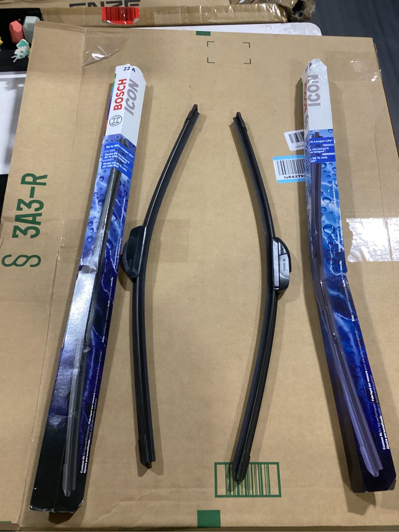 Condition photo showing Good Condition for bosch 22a22b icon beam wiper blades - driver and passenger side - set of 2 blades (22a & 22b) front (22a & 22b) icon combo pack (front)