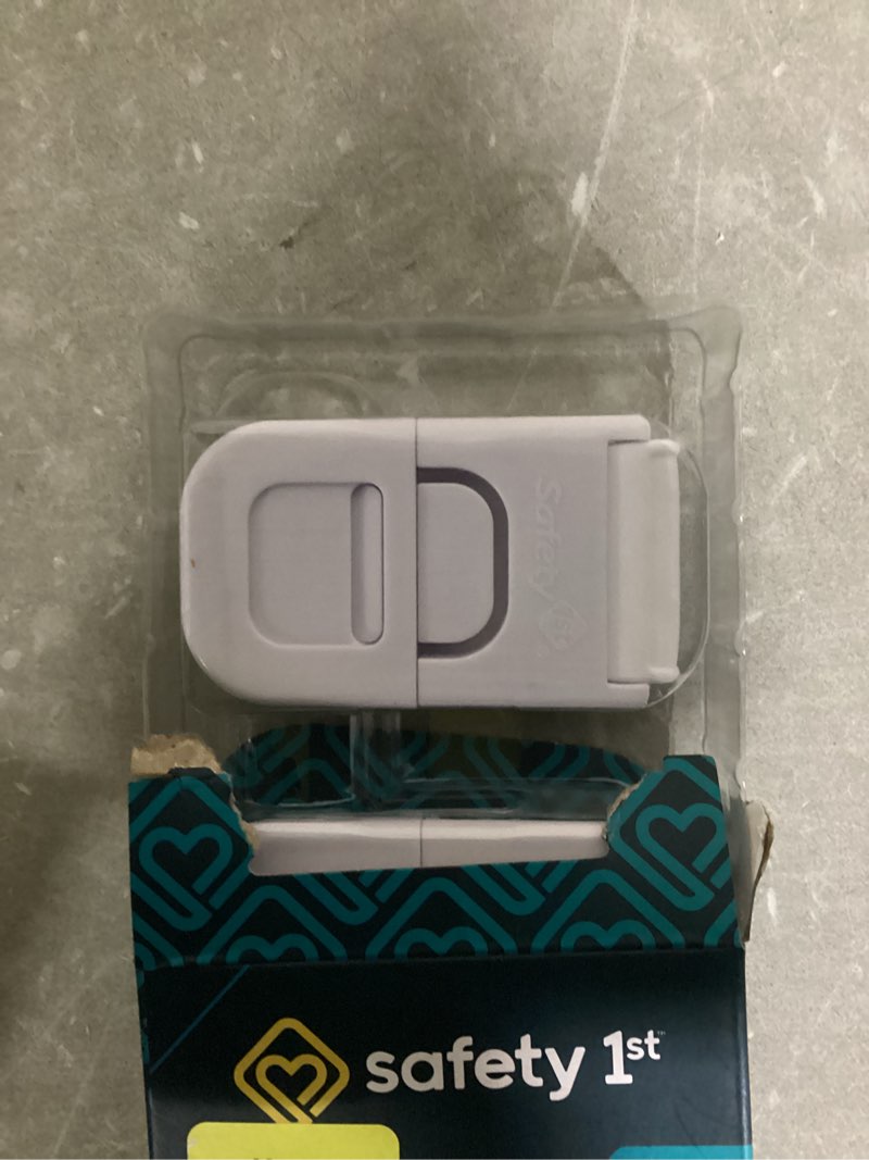 Condition photo showing Good Condition for multi-purpose appliance latch (2-pack)