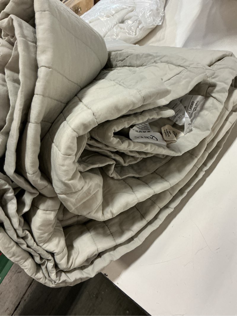 Condition photo showing Good Condition for organic cotton stripe stitch quilt set, king/cal king, light grey