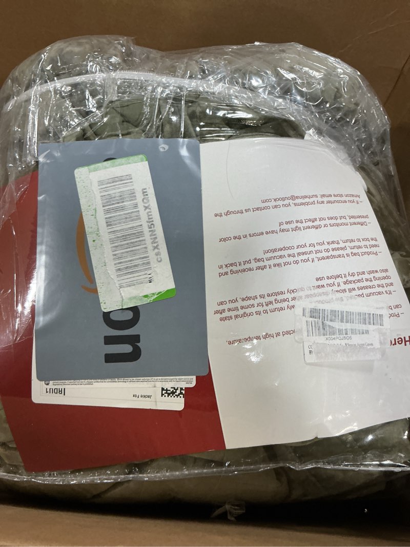 Condition photo showing Good Condition for Wemore Sherpa Fleece Weighted Blanket for Adult, 15 lbs Dual Sided Cozy Fluffy Heavy Blanket, Ultra Fuzzy Throw Blanket with Soft Plush Flannel Top, 48 x 72 inches, Grey on Both Sides