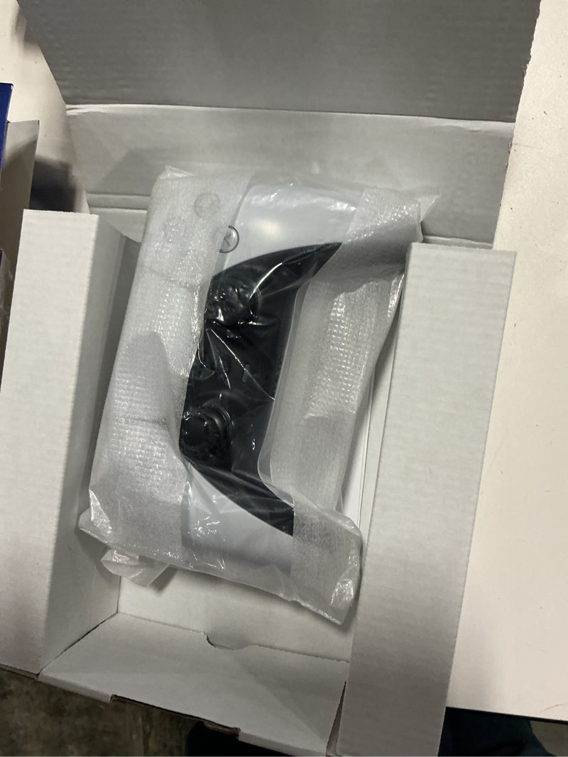 Condition photo showing Good Condition for playstation dualsense™ wireless controller - for ps5, pc, mac & mobile white dualsense