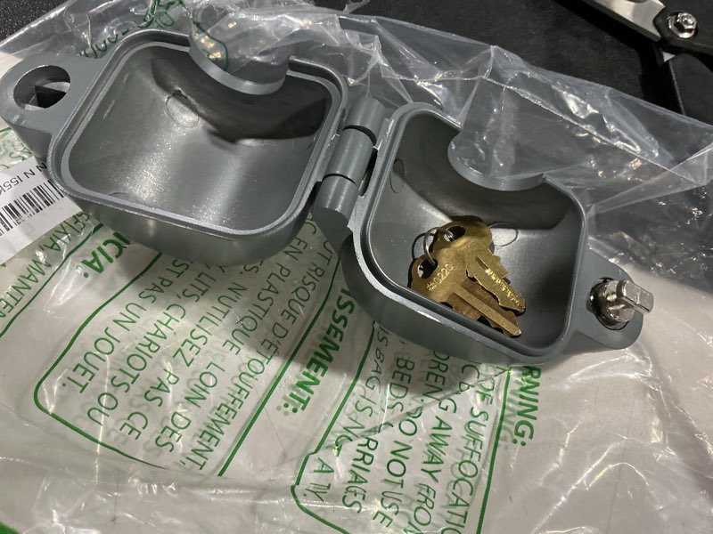 Condition photo showing Good Condition for prime-line s 4180 door knob lock-out device – prevents turning of door knob and access to keyhole, can be used for home rentals, evictions, job sites & more – keyed alike, diecast, gray (single pack)